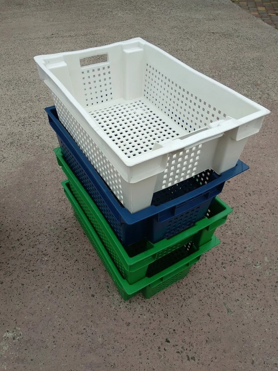 Харчові пластикові ящики для молока риби