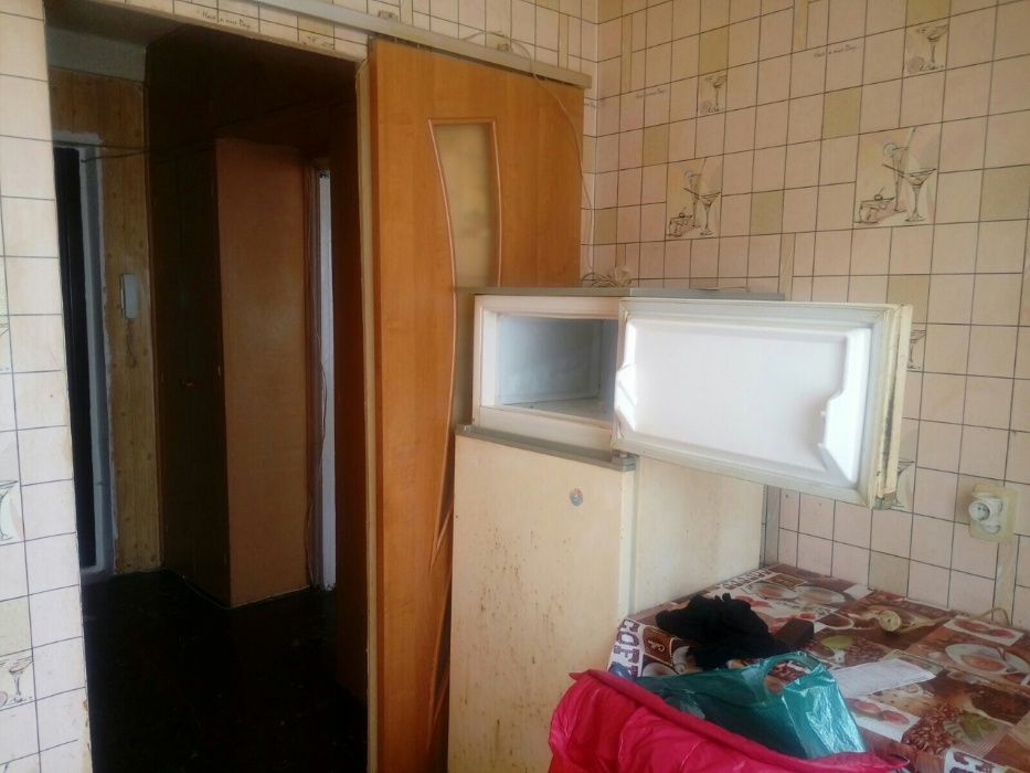 Продам 1 квартиру в Луганске Жовтневый район